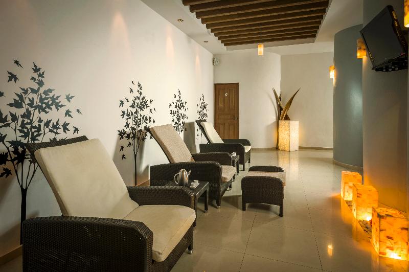 هتل Gran Casa Sayula Galeria & Spa