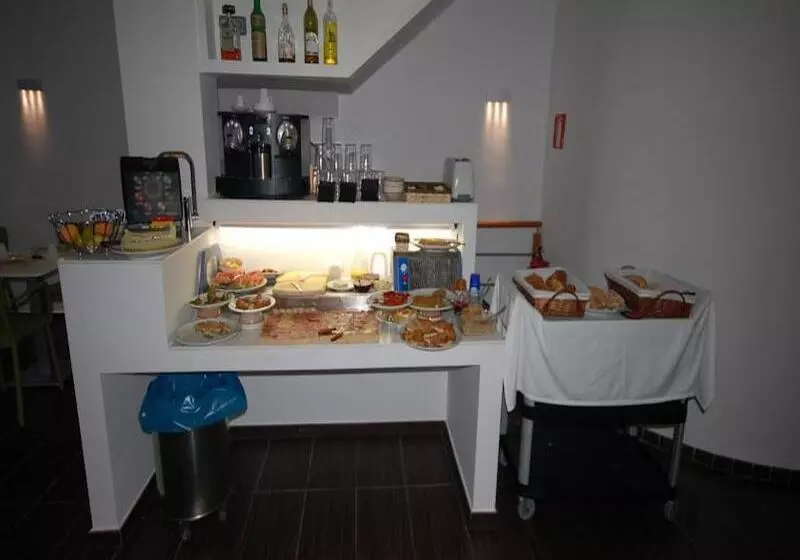 Отель Led Sitges