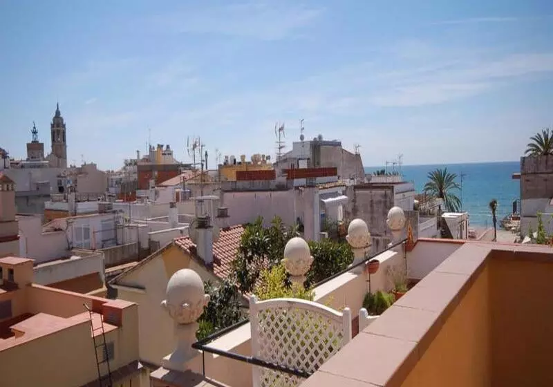 Отель Led Sitges