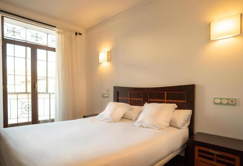 هتل Rincon Del Conde