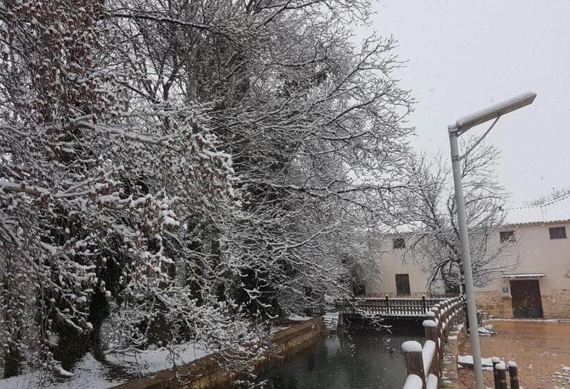 فندق ريفى El Molino