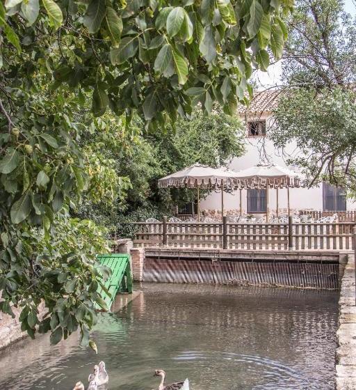 فندق ريفى El Molino