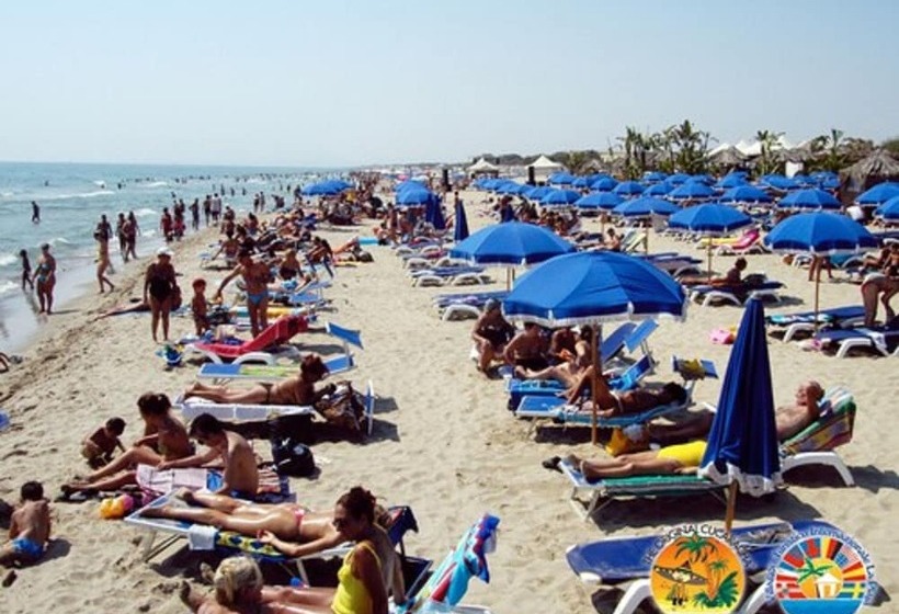 فندق Villaggio Albergo Internazionale La Plaja