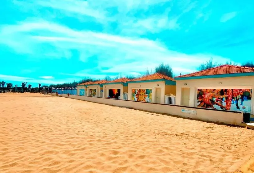 هتل Villaggio Albergo Internazionale La Plaja