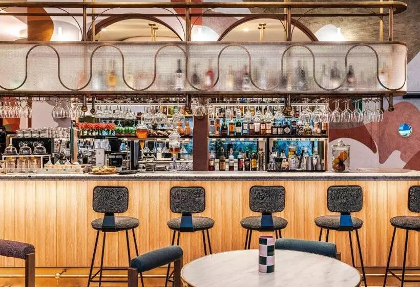 Отель Vincci Gala