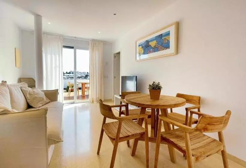 Lago Resort Menorca  Villas & Bungalows Del Lago