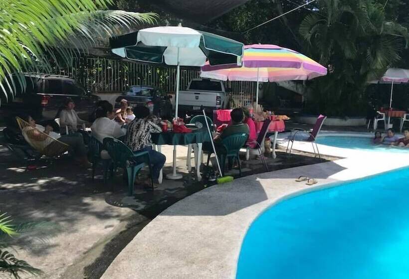 هتل Departamentos Amueblados Campestre