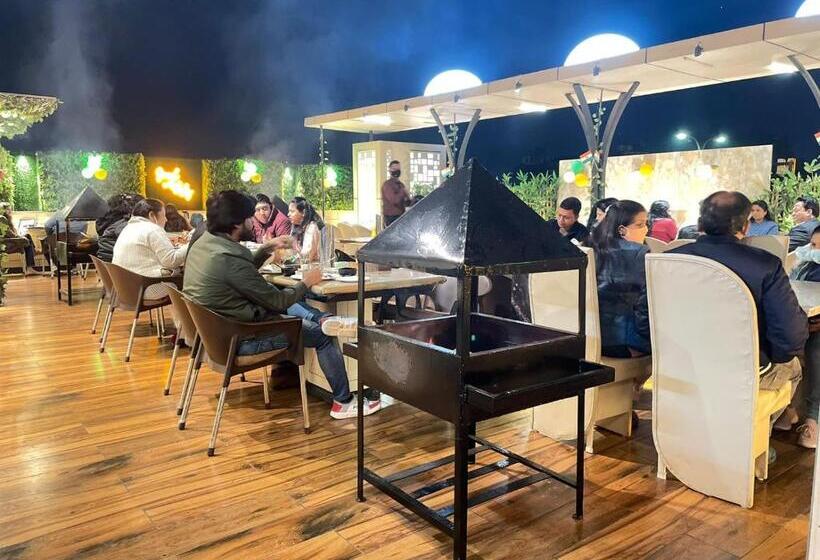 Hotel Maheshwari Jalsa