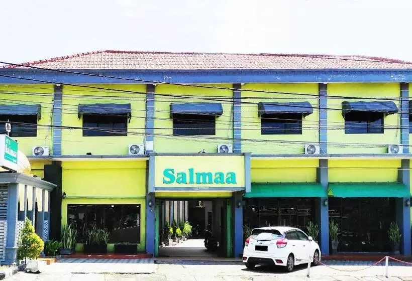 ホテル Salma Syariah Mitra Reddoorz Near Terminal Baru Kediri