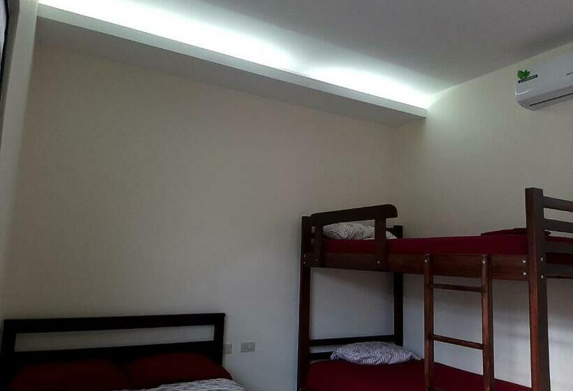 פנסיון Suites Del Pacífico