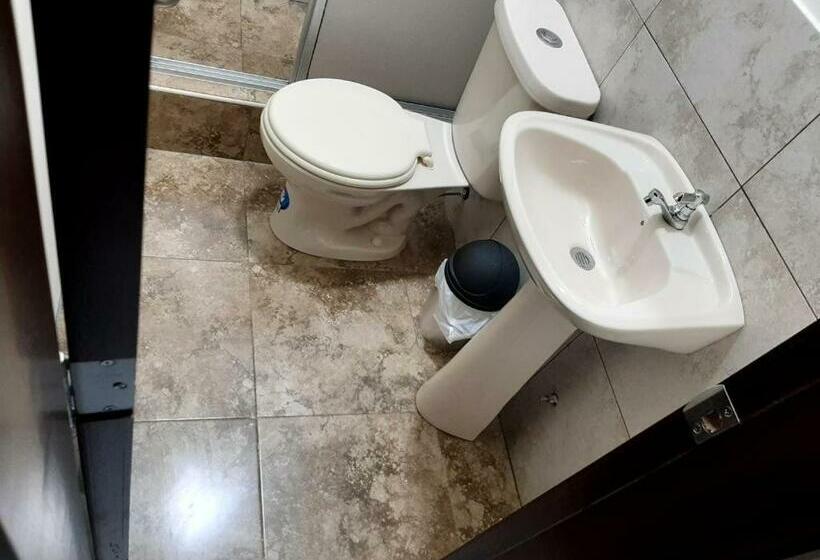 פנסיון Suites Del Pacífico