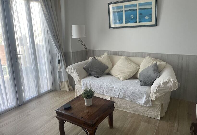 Apartamentos Puerto Sherry