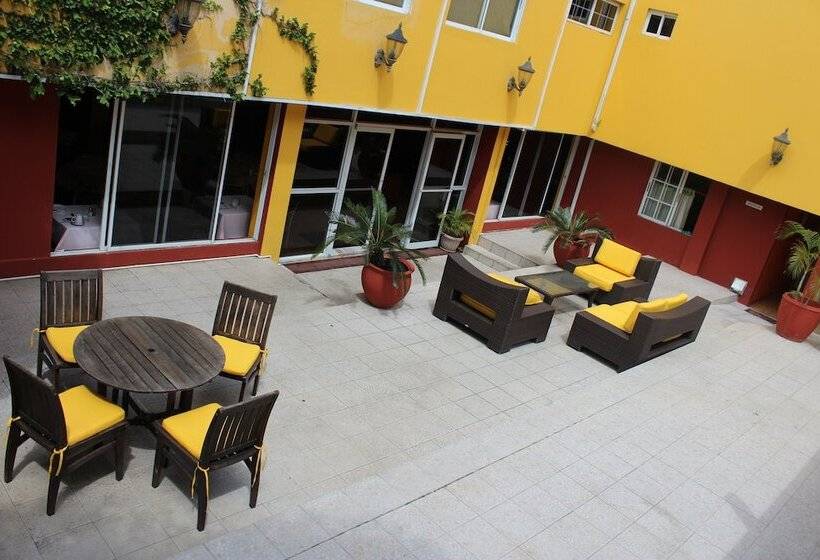 هتل Altamont West