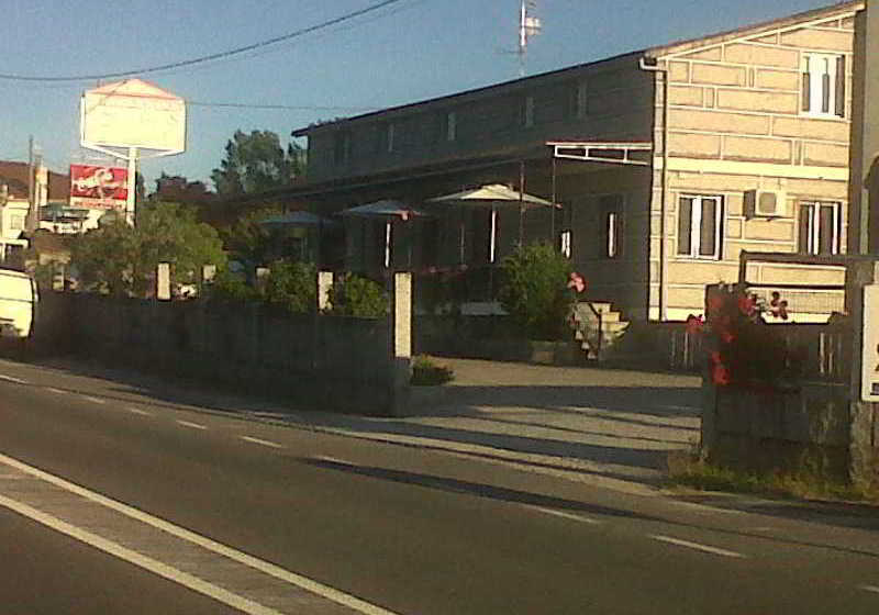 호텔 Hostal Sequeiros