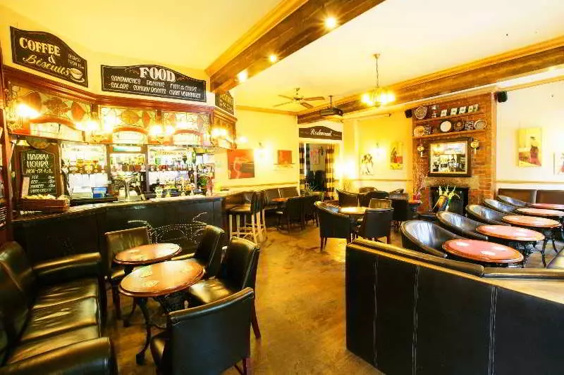 Отель Ilkley Riverside