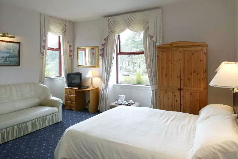 Отель Ilkley Riverside