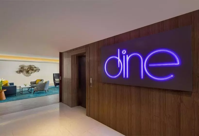 Radisson Hotel Colombo