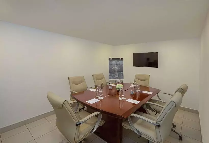 Radisson Hotel Colombo