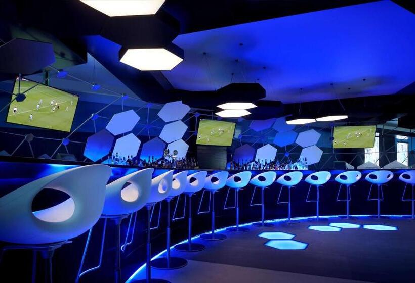 Отель Southern Sun Abu Dhabi