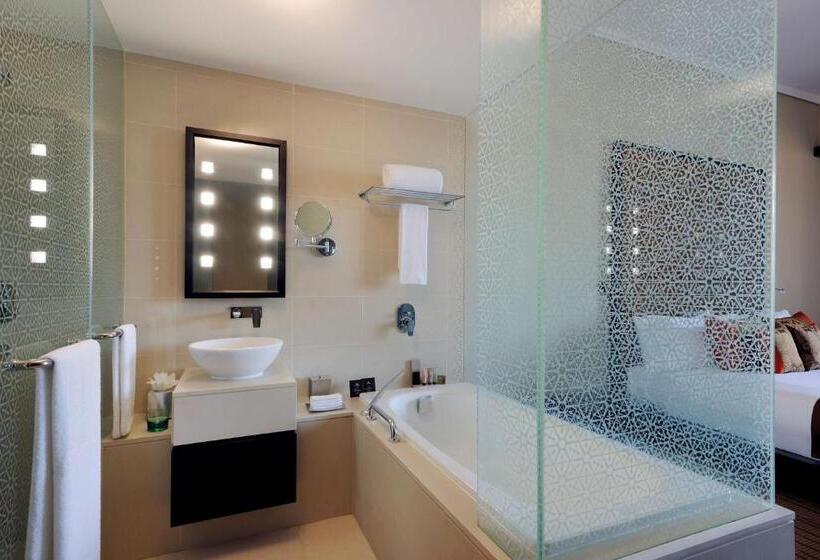 Отель Southern Sun Abu Dhabi