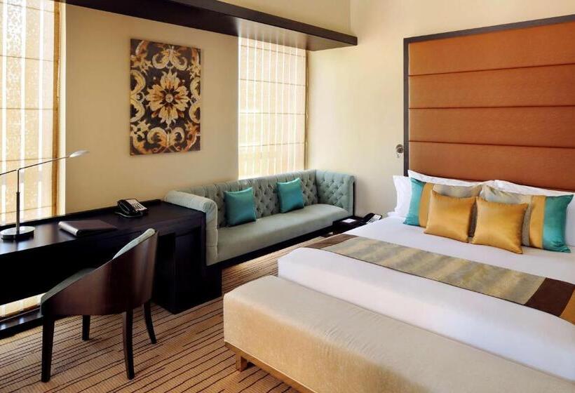 Отель Southern Sun Abu Dhabi