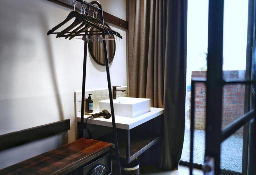 Tune Hotel Klia   Klia2