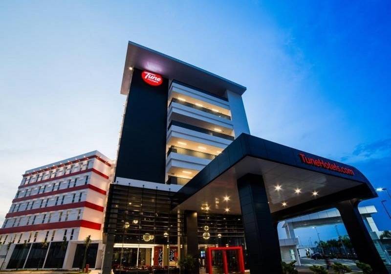 Tune Hotel Klia   Klia2