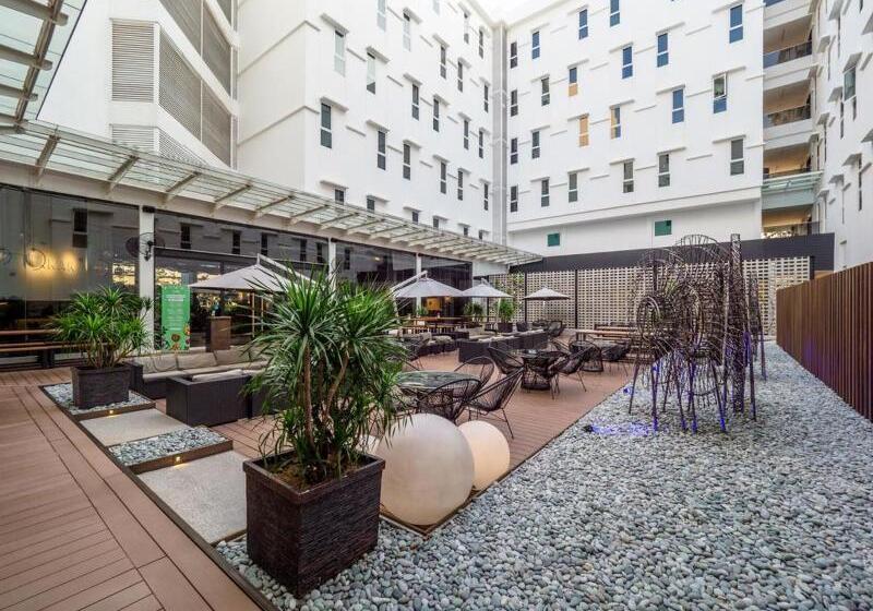 Tune Hotel Klia   Klia2