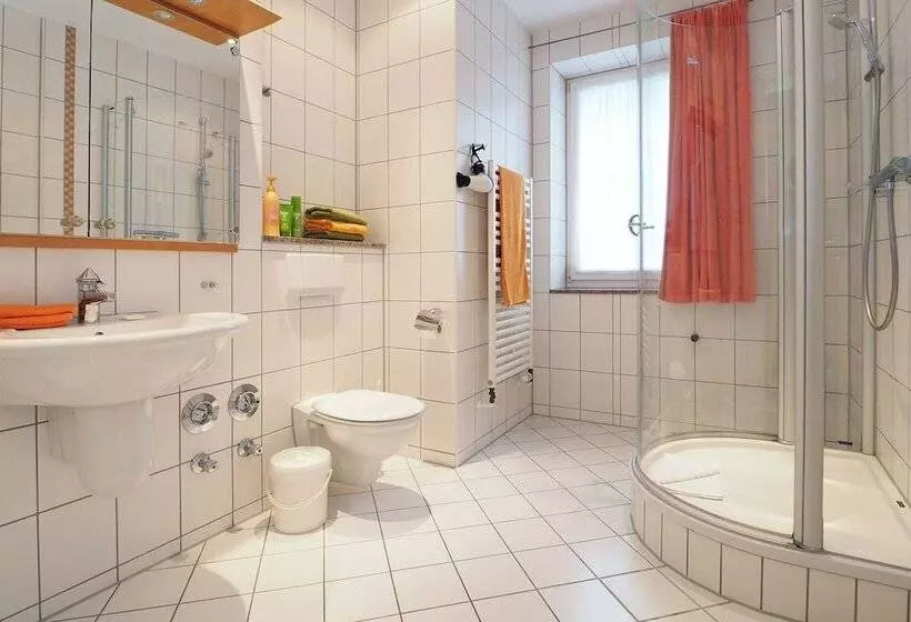 Отель Villa Esplanade Mit Aurora