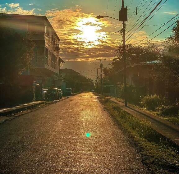 مبيت وإفطار Room Isla Colón