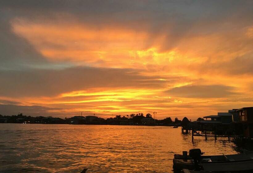 مبيت وإفطار Room Isla Colón