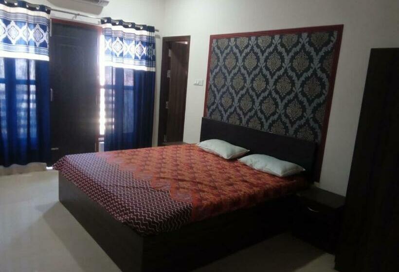 בית מלון כפרי Kushmanda Greens