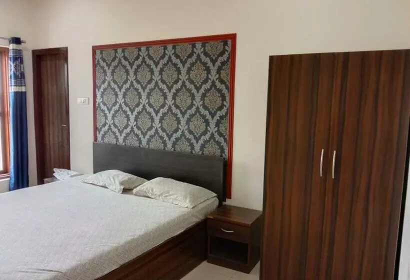 Hotelli Kushmanda Greens