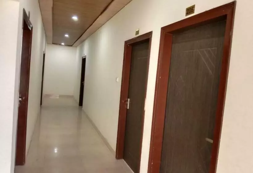 Hotelli Kushmanda Greens