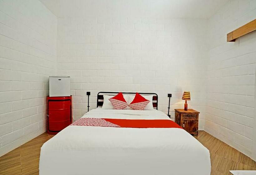 호텔 Oyo 90855 Teras Keong Canggu