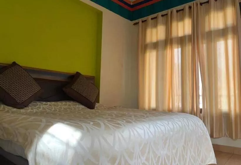 Hotelli Stupa Guest House