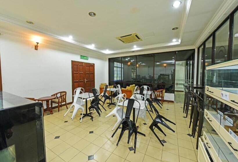 בית מלון כפרי Super Capital O 90434 Marmoris House