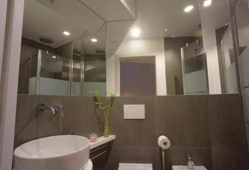 پانسیون Bamboo Milano Sinatra