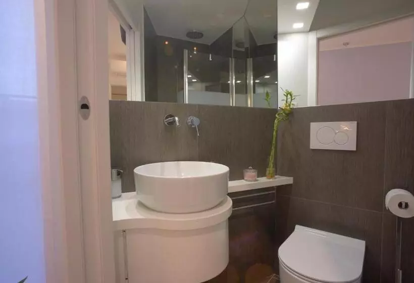 پانسیون Bamboo Milano Sinatra