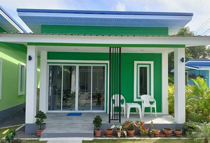 Pensão Coco Sea Bangpo Resort