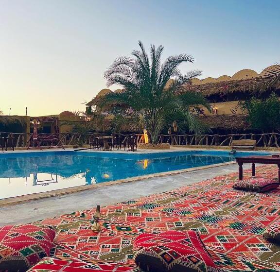 هتل Aghurmi Siwa Ecolodge & Salt Cave