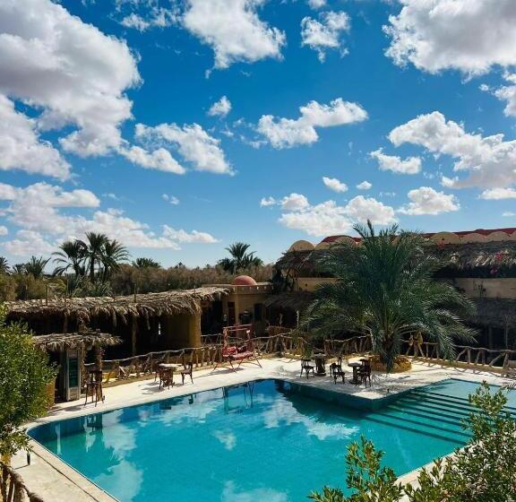 هتل Aghurmi Siwa Ecolodge & Salt Cave