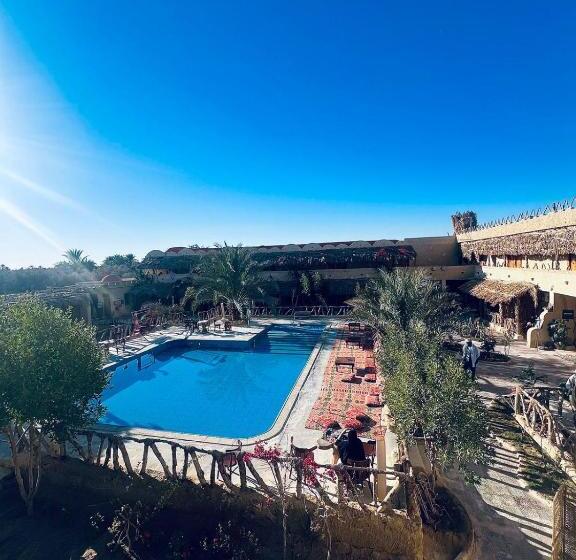 هتل Aghurmi Siwa Ecolodge & Salt Cave