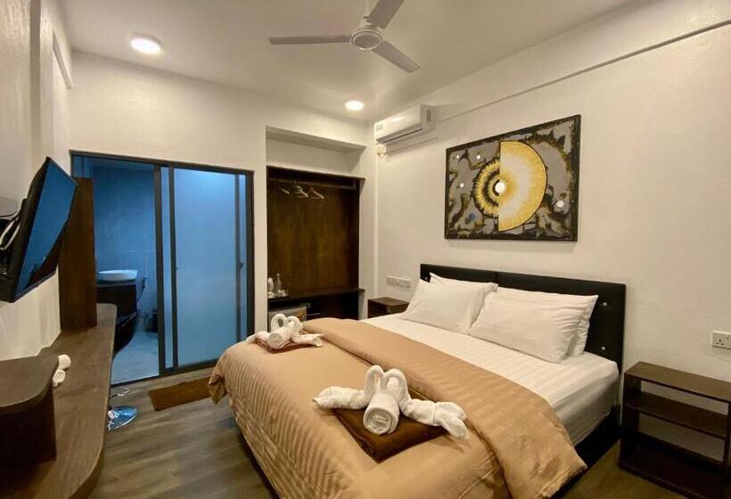 هتل Chillax Thoddoo