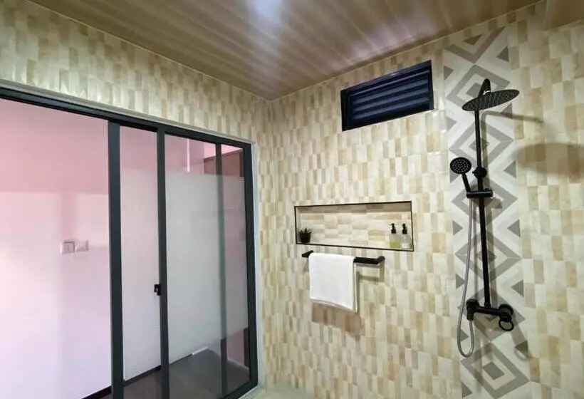 هتل Chillax Thoddoo