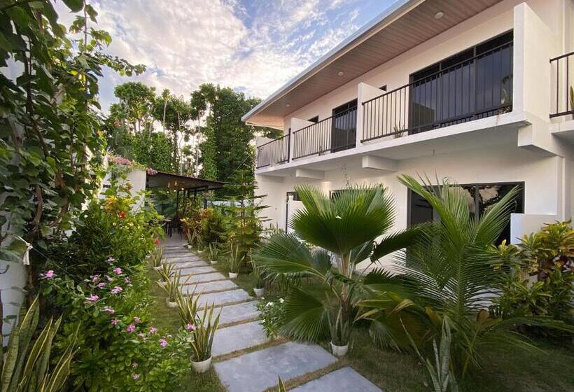 هتل Chillax Thoddoo