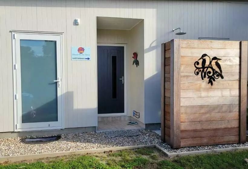 Majatalo Margaritaville Hahei