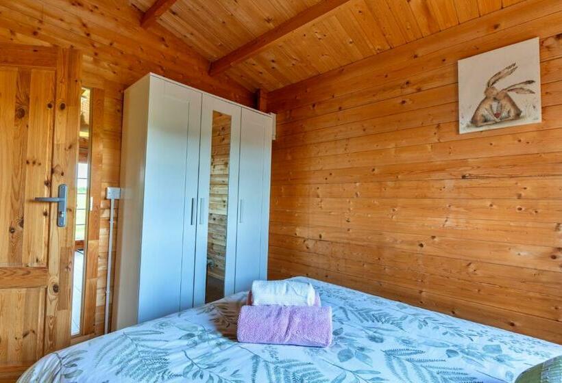 בית מלון כפרי Pastures Green Cabin