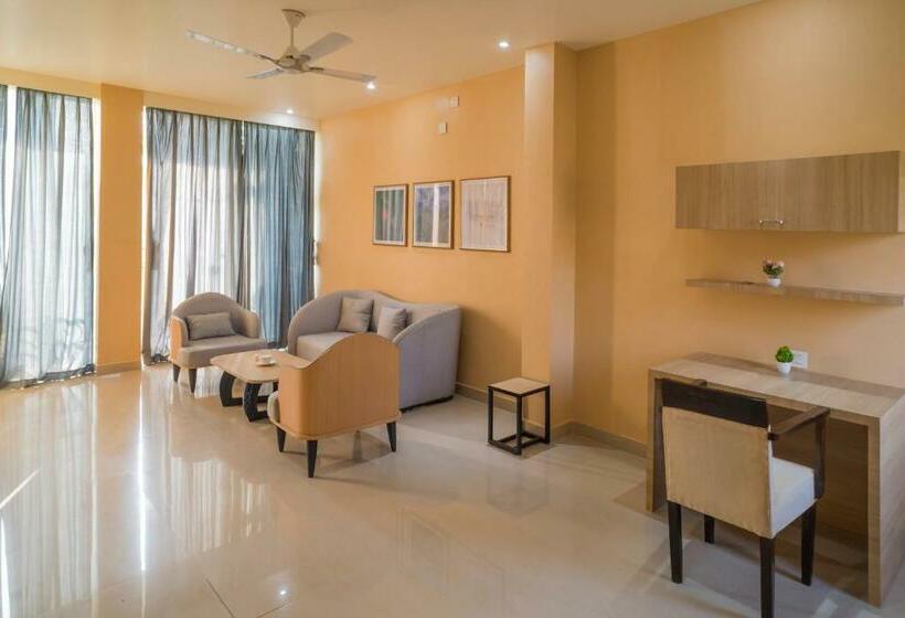 Hotel Tusker Tea County