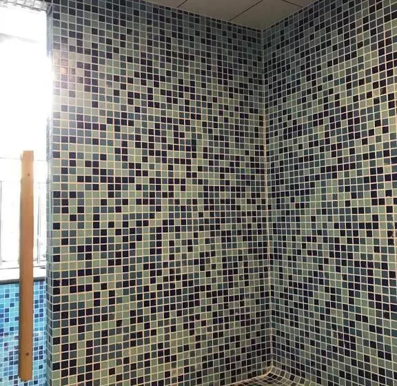 V V Hotel Battambang